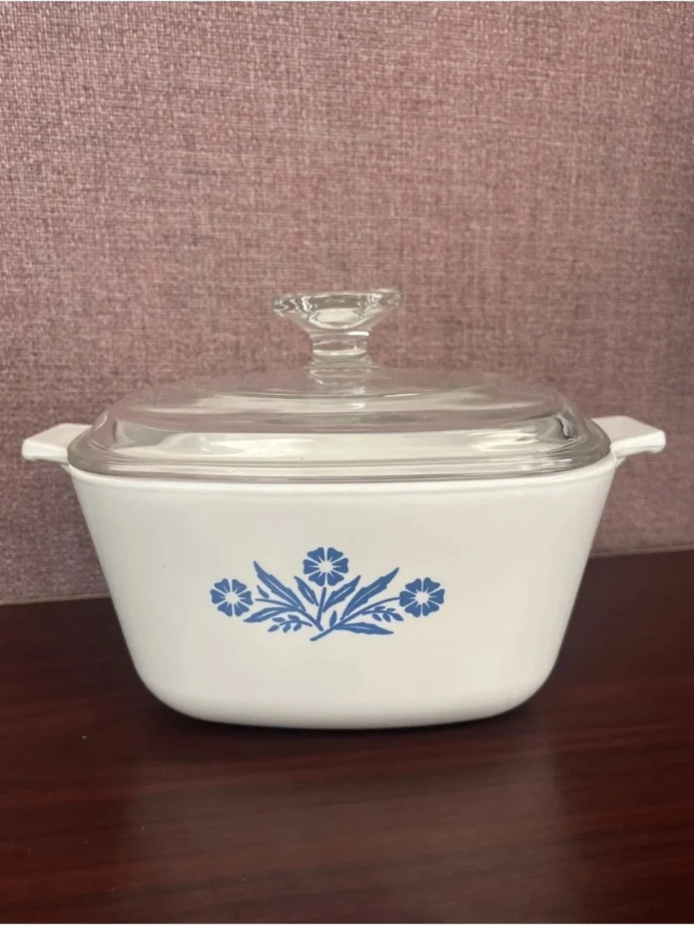 Vintage 1960s CORNING WARE Blue Cornflower   Casserole Dish w/ Pyrex Glass Lid
